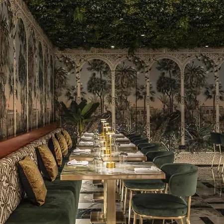 Mercury Luxe Retreat In Mercury Towers Apartament *