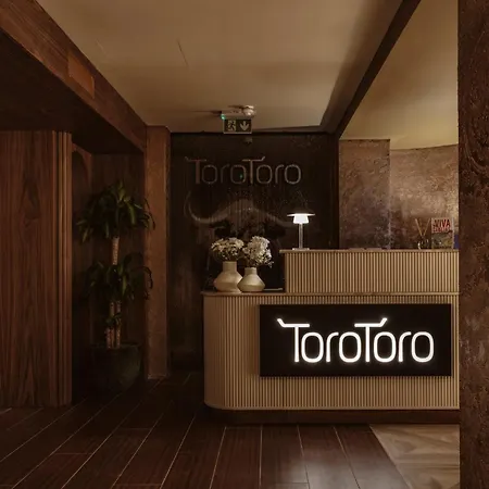 Mercury Luxe Retreat In Mercury Towers *