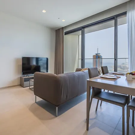 Apartment Mercury Luxe Retreat In Mercury Towers *