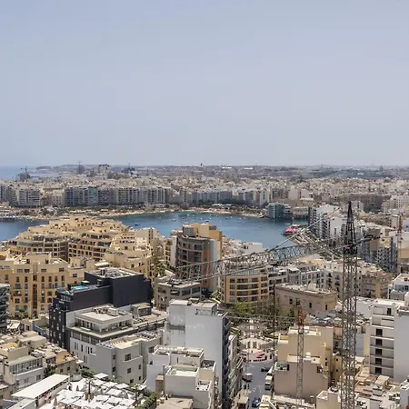 Mercury Luxe Retreat In Mercury Towers דירה *