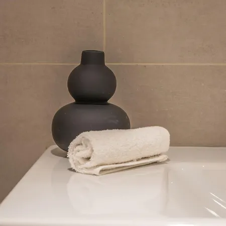 Mercury Luxe Retreat In Mercury Towers Apartamento *