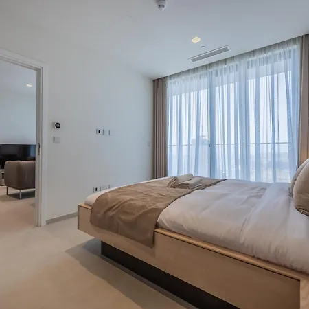 Apartment Mercury Luxe Retreat In Mercury Towers Saint Julian's